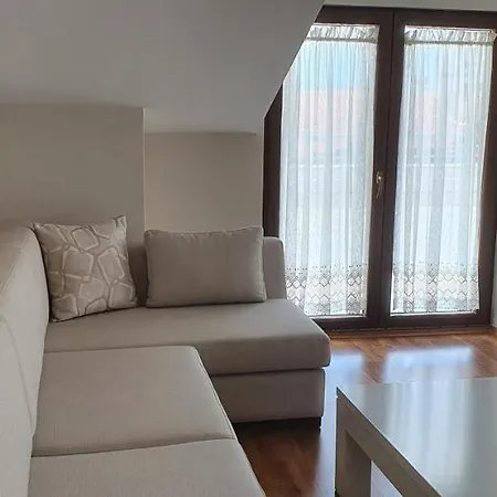 Attic City Center * Pogradec